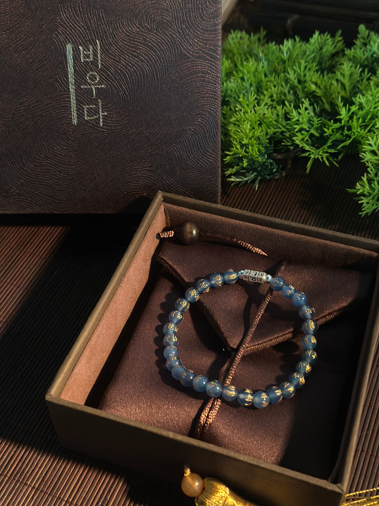 Natural Jade Mantra Bracelet · 925 Silver · Om Mani Padme Hum · Six-Syllable Buddhist Prayer Bead Mala