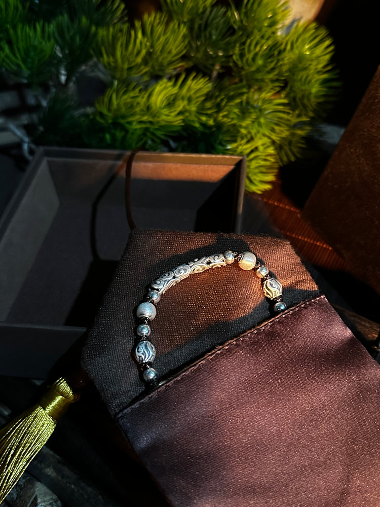 999 Fine Silver Cloud Buddhist Bracelet | Handcrafted Auspicious Cloud Bead Bracelet