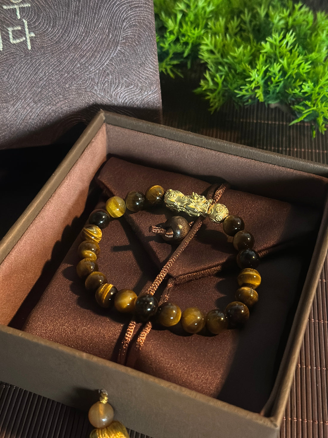 5 Things to Check Before Buying a Tiger's Eye Pixiu Bracelet | 2026 Complete Guide